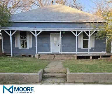 Main picture of 519 E Morton St