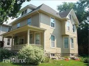 Main picture of 314 S Governor St