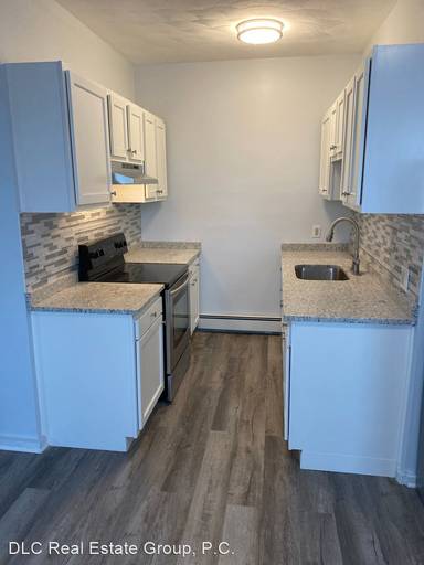 Main picture of 803 Essex St