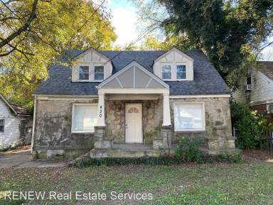 Main picture of 432 E Trinity Ln