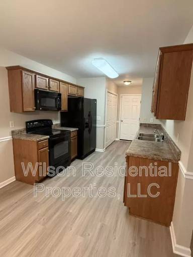 Main picture of 5816 Huckleberry Ct
