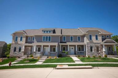Main picture of Cardinal Pointe Townhomes