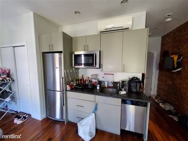 Main picture of 12 Blackwood St
