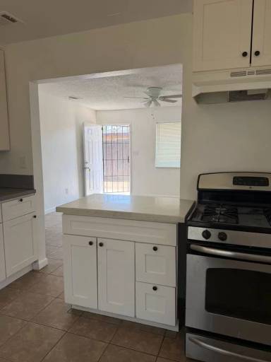 Main picture of 327 Dobrusky Dr