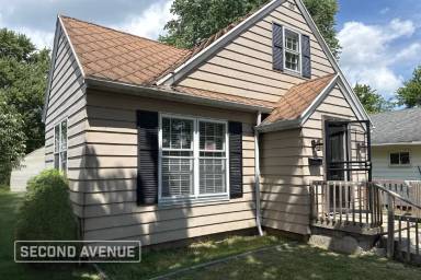 Main picture of 1525 E Donald St