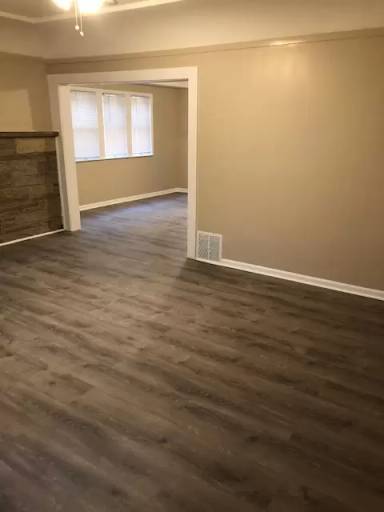 Main picture of 2865 N 50th St