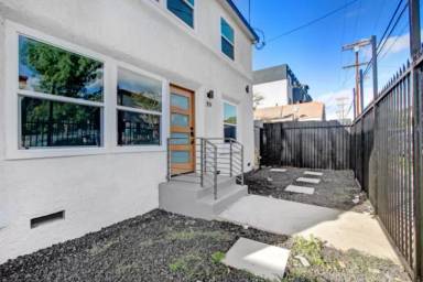 Main picture of 161 S Burlington Ave