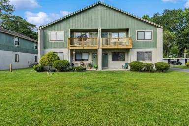 Main picture of 7068 Ponce De Leon Ave