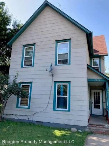 Main picture of 7812 Elton Ave