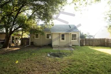 Main picture of 1921 S Vine St