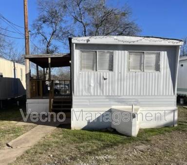 Main picture of 4040 SW Military Dr