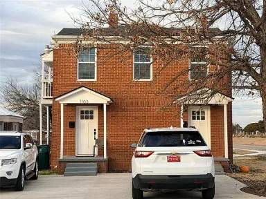 Main picture of 1101 NW 27th St