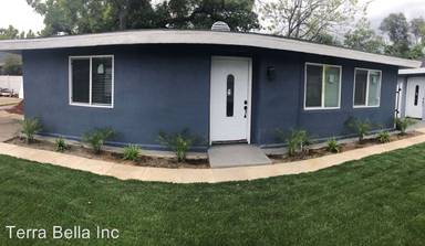 Main picture of 922 N Summit Ave