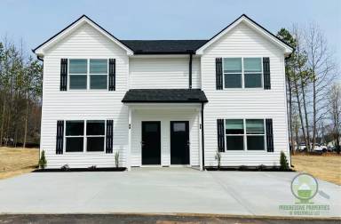 Main picture of 9 Wofford Pine Dr