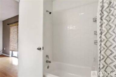 Main picture of 2513 Pasadena Ave