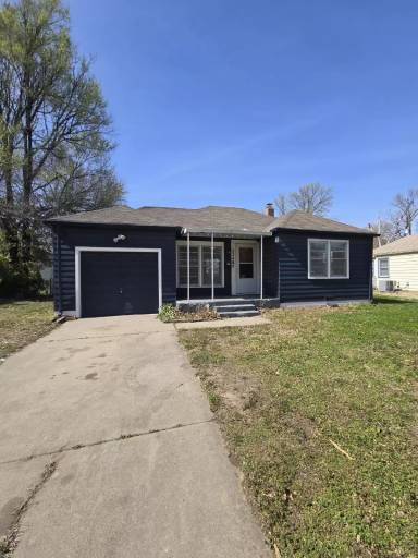 Main picture of 2248 E Aloma St
