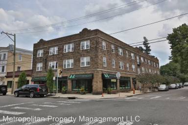 Main picture of 1260 Oak Ln