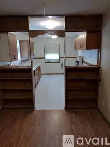 Main picture of 2825 S Pattie St