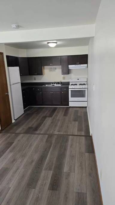 Main picture of 453A S 86th St