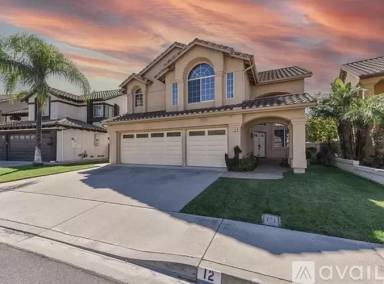 Main picture of 12 Verona Ln