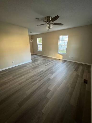 Main picture of 3103 Sonya Dr NW