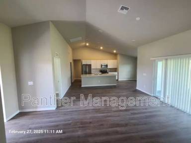 Main picture of 1119 NW 25th Ave