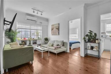 Main picture of 830 10th St