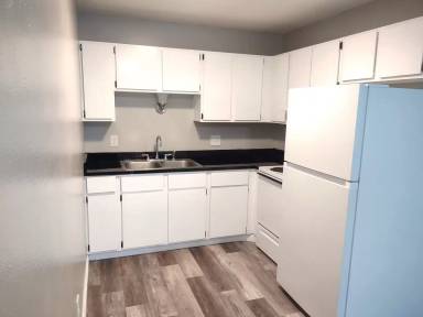 Main picture of 1001 Stanley Ave