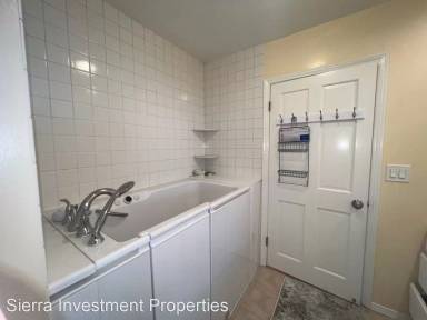 Main picture of 6656 Greenbush Ave