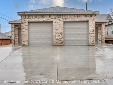 Main picture of 3213 Karen St