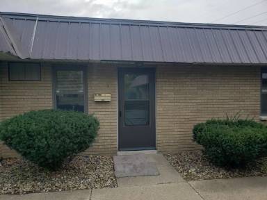 Main picture of 1300 S 2nd St