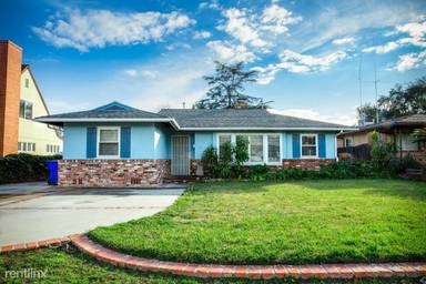 Main picture of 8368 Doris Ave
