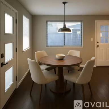 Main picture of 4848 Garrison St
