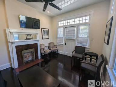 Main picture of 2319 Short St
