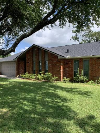 Main picture of 1431 S Meadow Ln