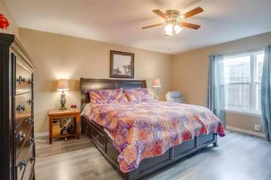 Main picture of 3200 Woodlark Dr