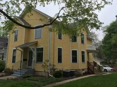 Main picture of 222 N Lincoln St