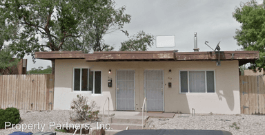 Main picture of 513 Pine St SE