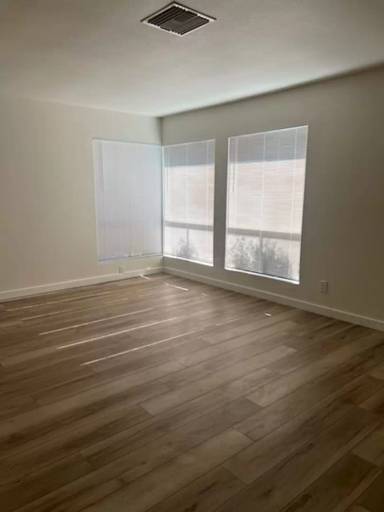 Main picture of 722 Evergreen St
