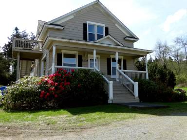 Main picture of 1239 SW Fort Nugent Ave