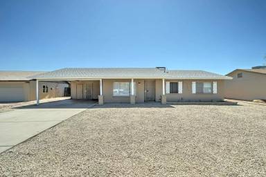 Main picture of 7507 W Roma Ave