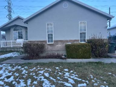 Main picture of 3029 S Burdock Dr