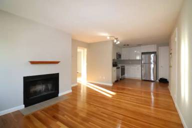 Main picture of 50 Evergreen St