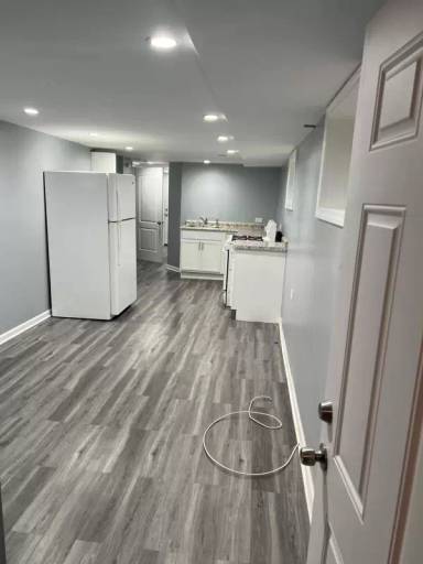 Main picture of 1638 W 44th St