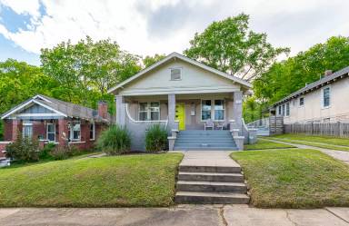 Main picture of 212 Barton St
