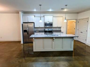 Main picture of 102 Cane Dr