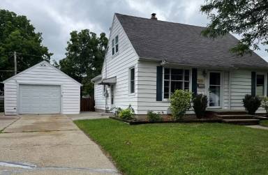 Main picture of 2101 N Erb St