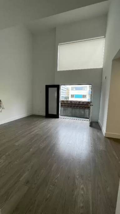 Main picture of 7044 Hawthorn Ave
