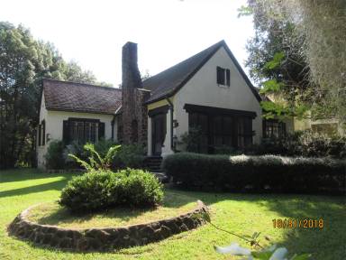 Main picture of 70 N Monterey St