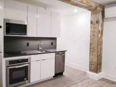 Main picture of 425 N Prince St